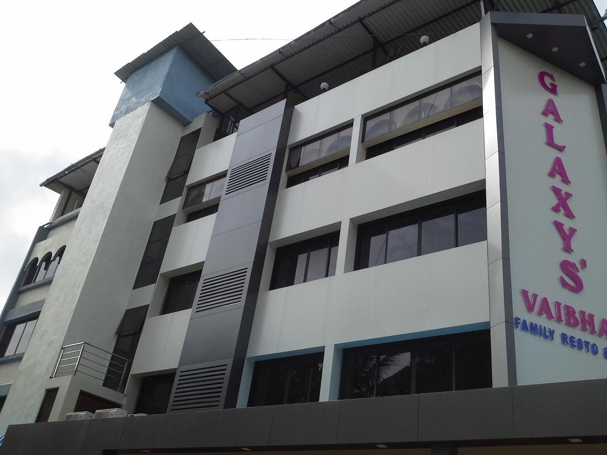 Hotel Galaxy Vaibhav à Vasai Extérieur photo